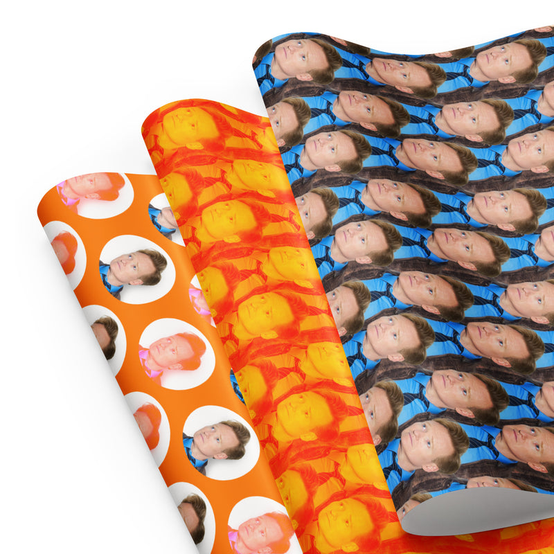 Colorful gift boxes featuring repeated images of Conan.